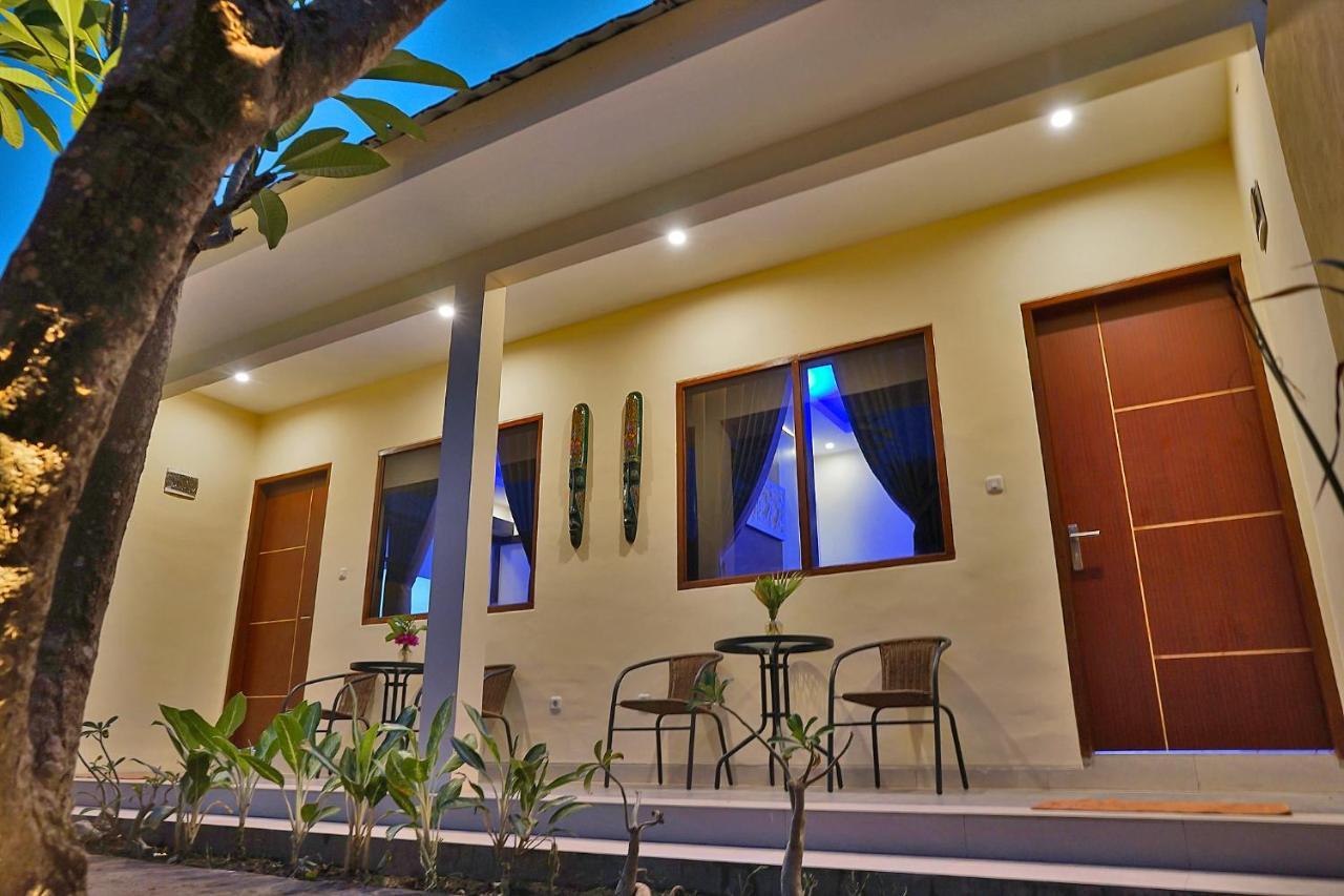 Sari Gili Bungalow 길리 아이르 외부 사진