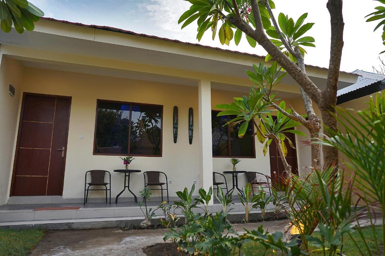 Sari Gili Bungalow 길리 아이르 외부 사진