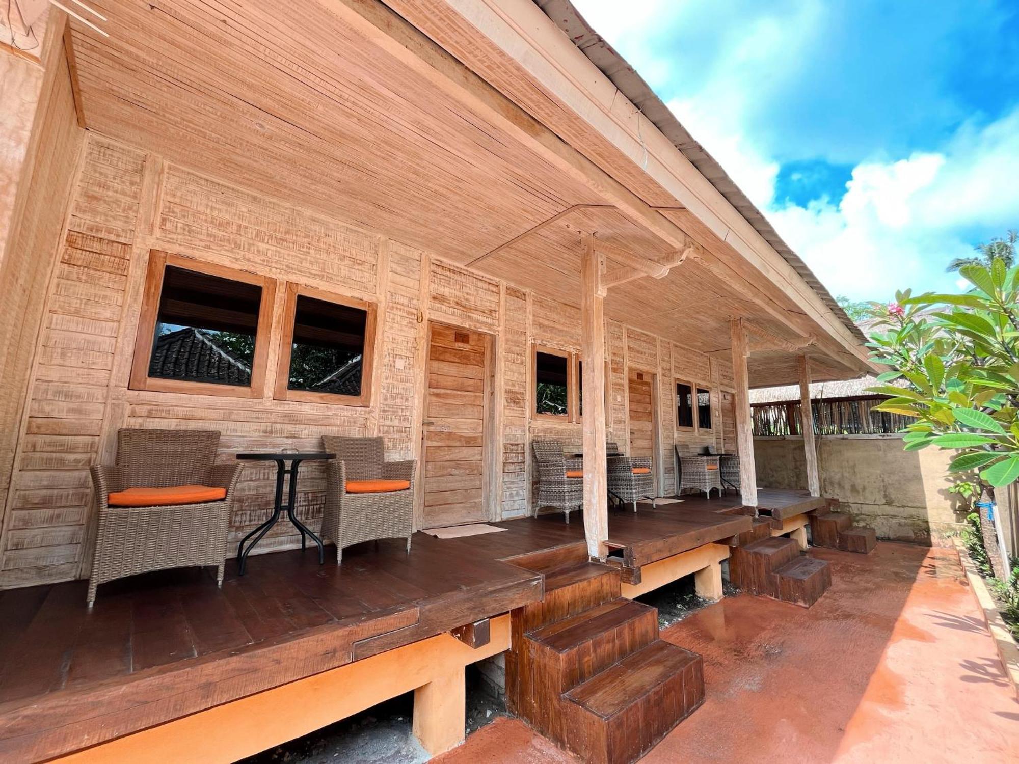 Sari Gili Bungalow 길리 아이르 외부 사진